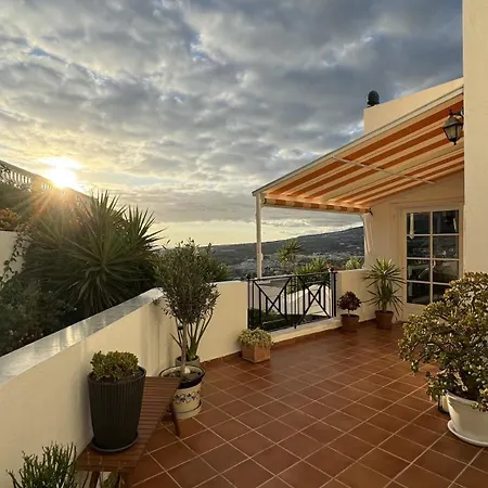 Апартаменты Enchanting Suite, Tenerife Panoramic View *